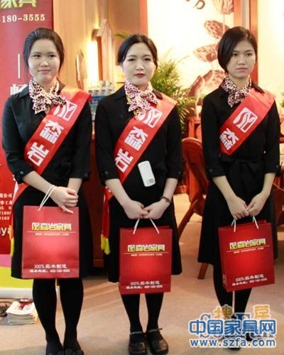 深圳家具展,美女模特5
點擊圖片查看下一頁 深圳家具展,美女模特5